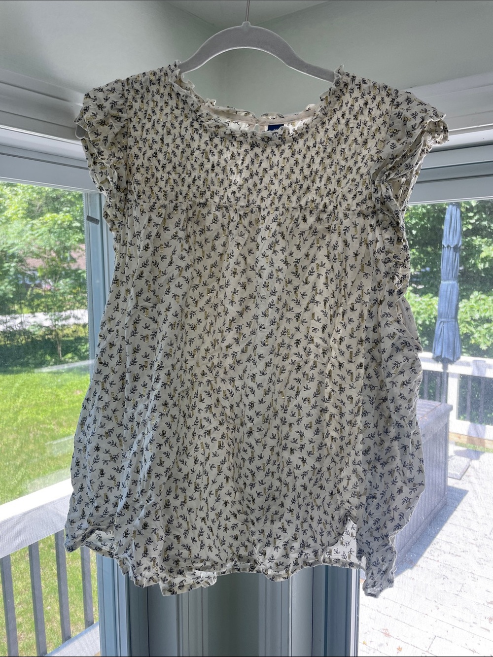 Old Navy Cream Floral Ruffle Sleeve Blouse - Navy Print